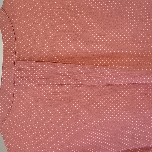 Curvy Girl 1x Flowy Boho Pink Polka Dot Blouse 1X - Picture 6 of 7
